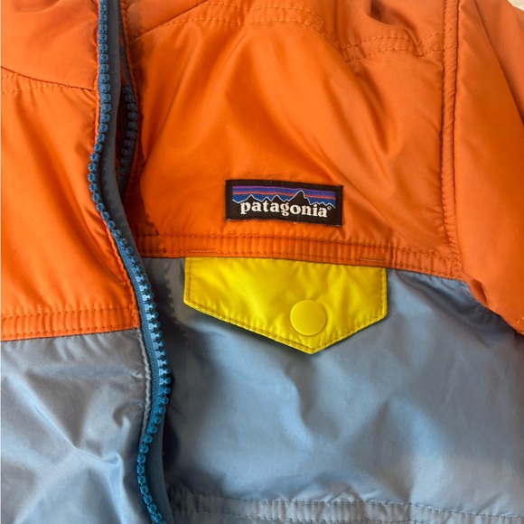 Patagonia Orange and Blue Puffer Jacket - Picture 2 of 5